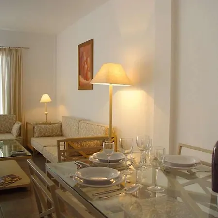 Playa Blanca Sleeps 6 Pool Wifi *