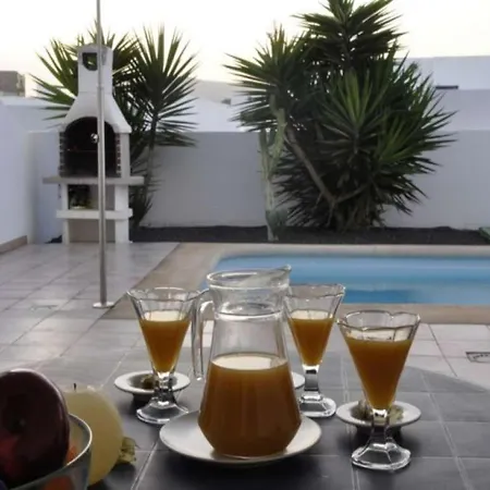 Villa Playa Blanca Sleeps 6 Pool Wifi Playa Blanca (Lanzarote)