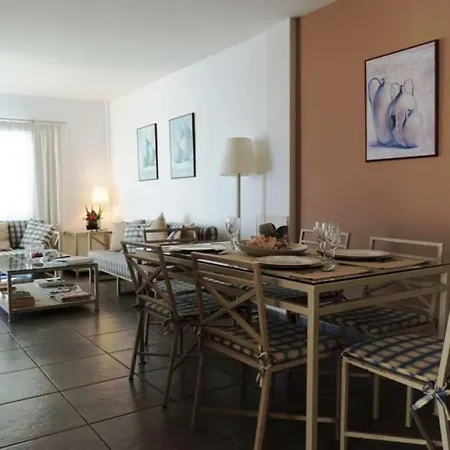 Playa Blanca Sleeps 6 Pool Wifi